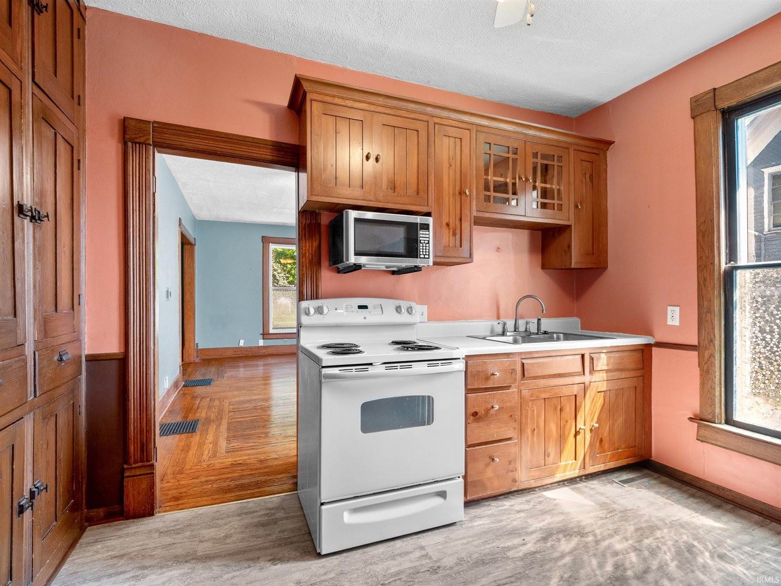 308 E Broad Street, Angola, IN 46703