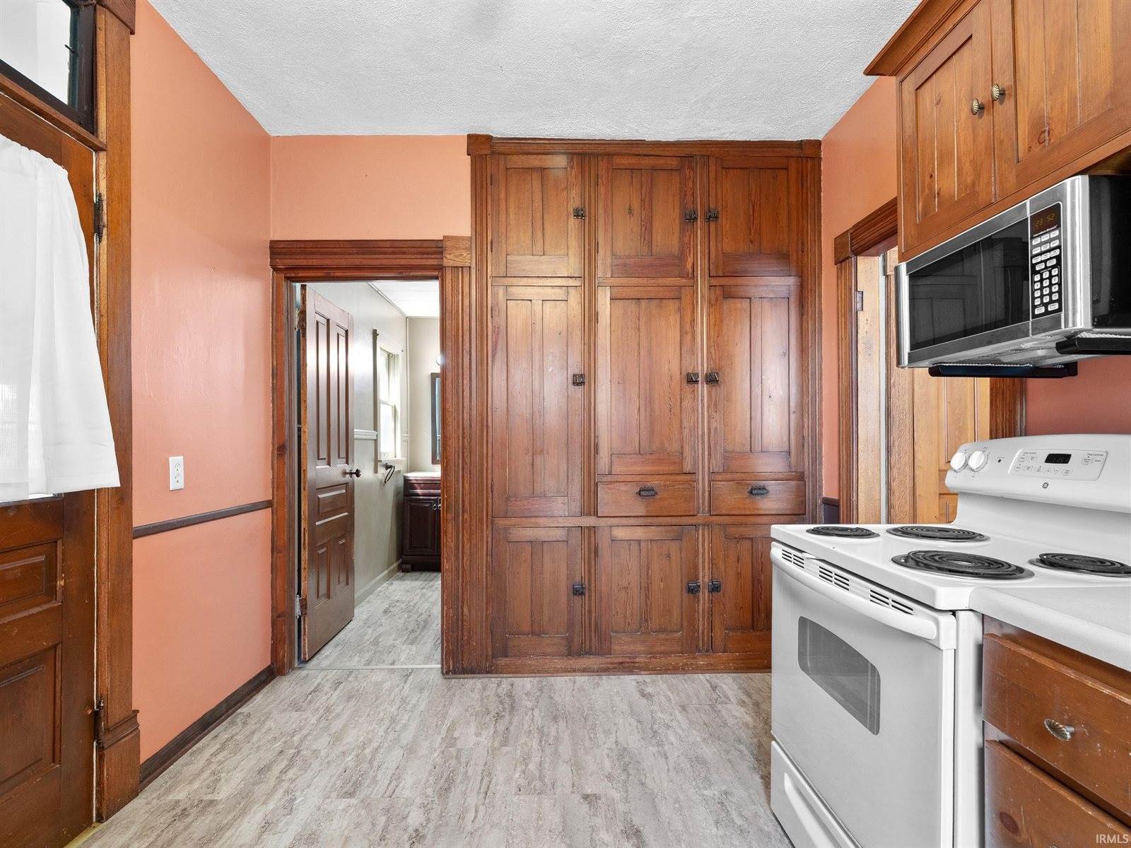 308 E Broad Street, Angola, IN 46703