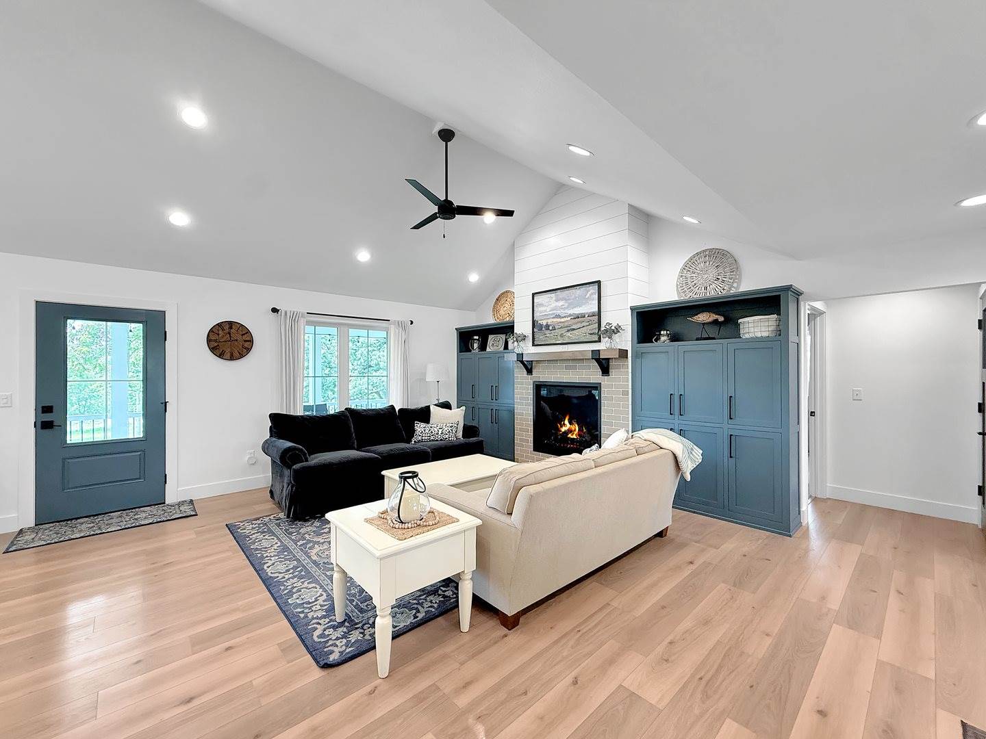 4567 West Stephenson Street Road, Freeport, IL 61032