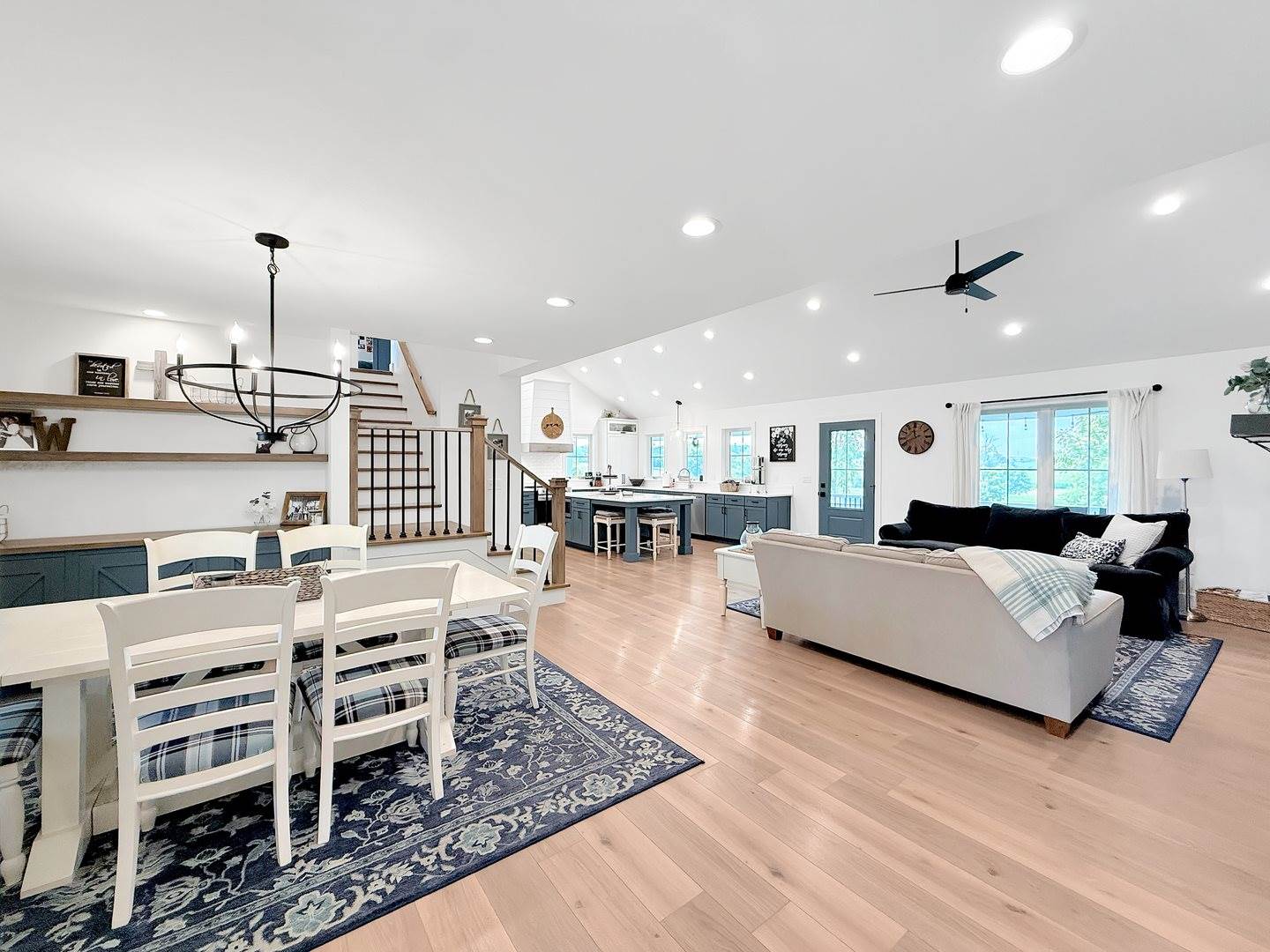 4567 West Stephenson Street Road, Freeport, IL 61032