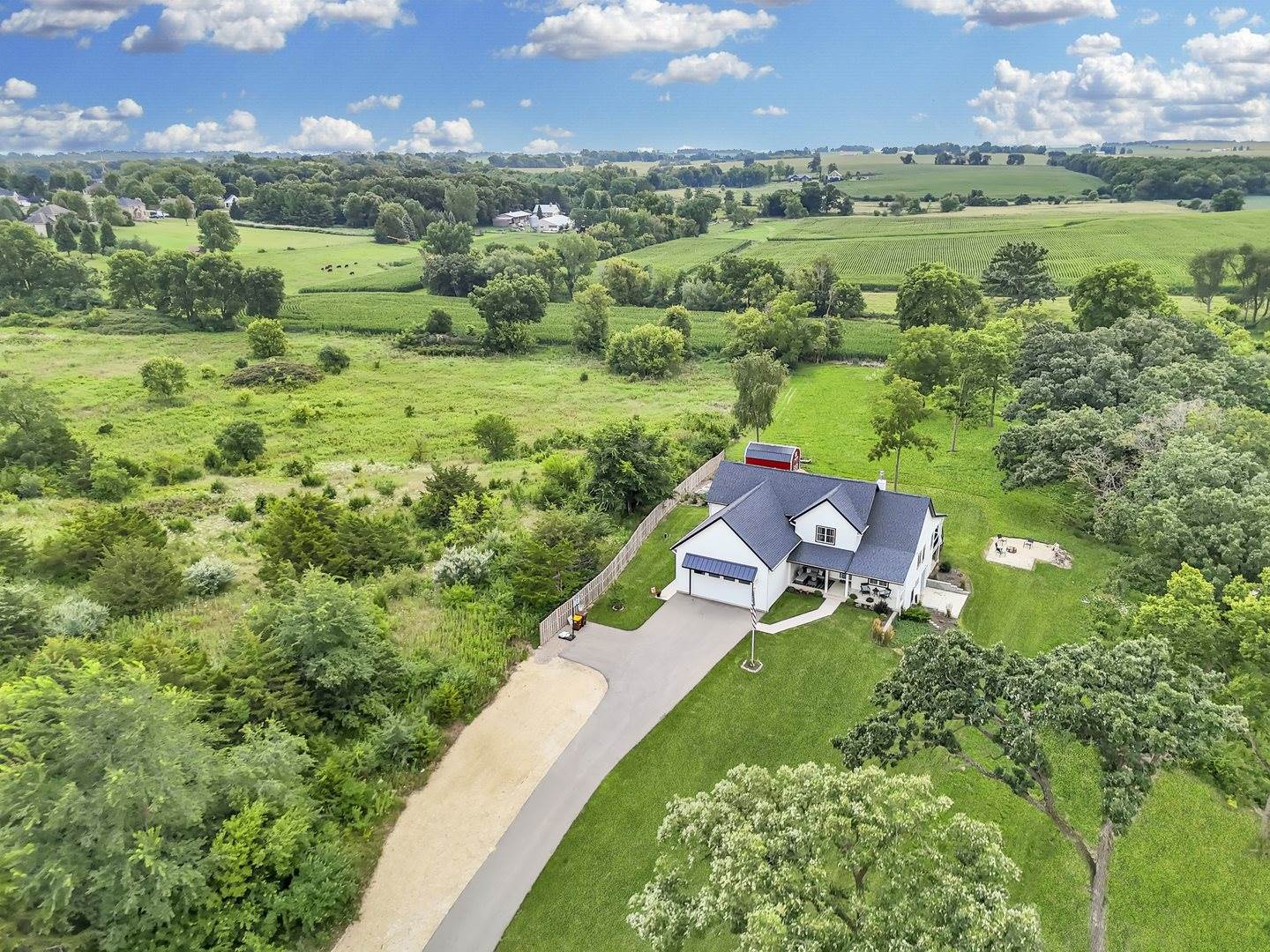 4567 West Stephenson Street Road, Freeport, IL 61032