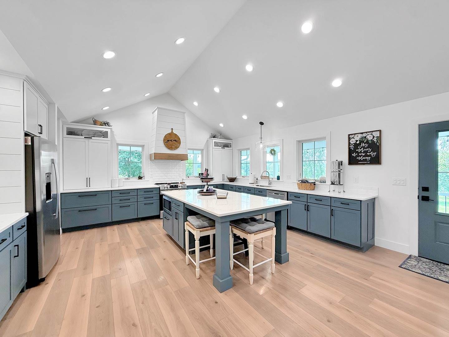 4567 West Stephenson Street Road, Freeport, IL 61032