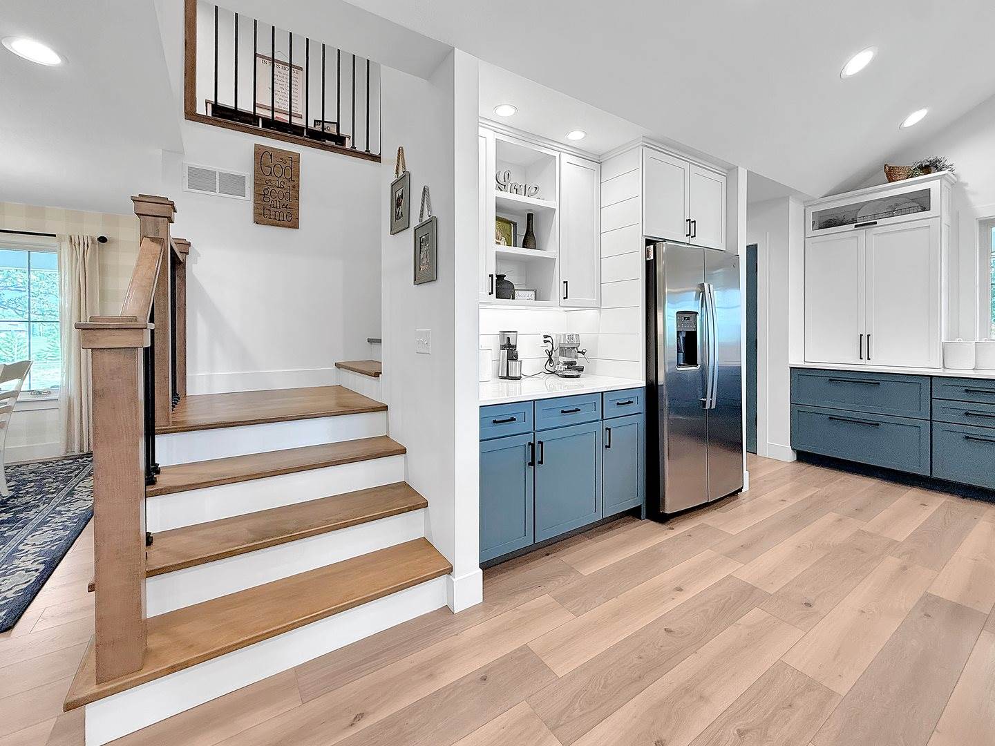 4567 West Stephenson Street Road, Freeport, IL 61032