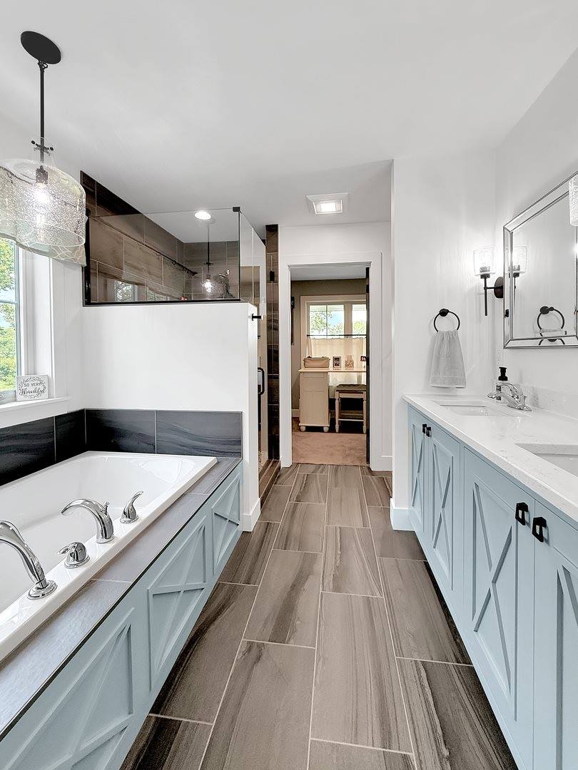 4567 West Stephenson Street Road, Freeport, IL 61032