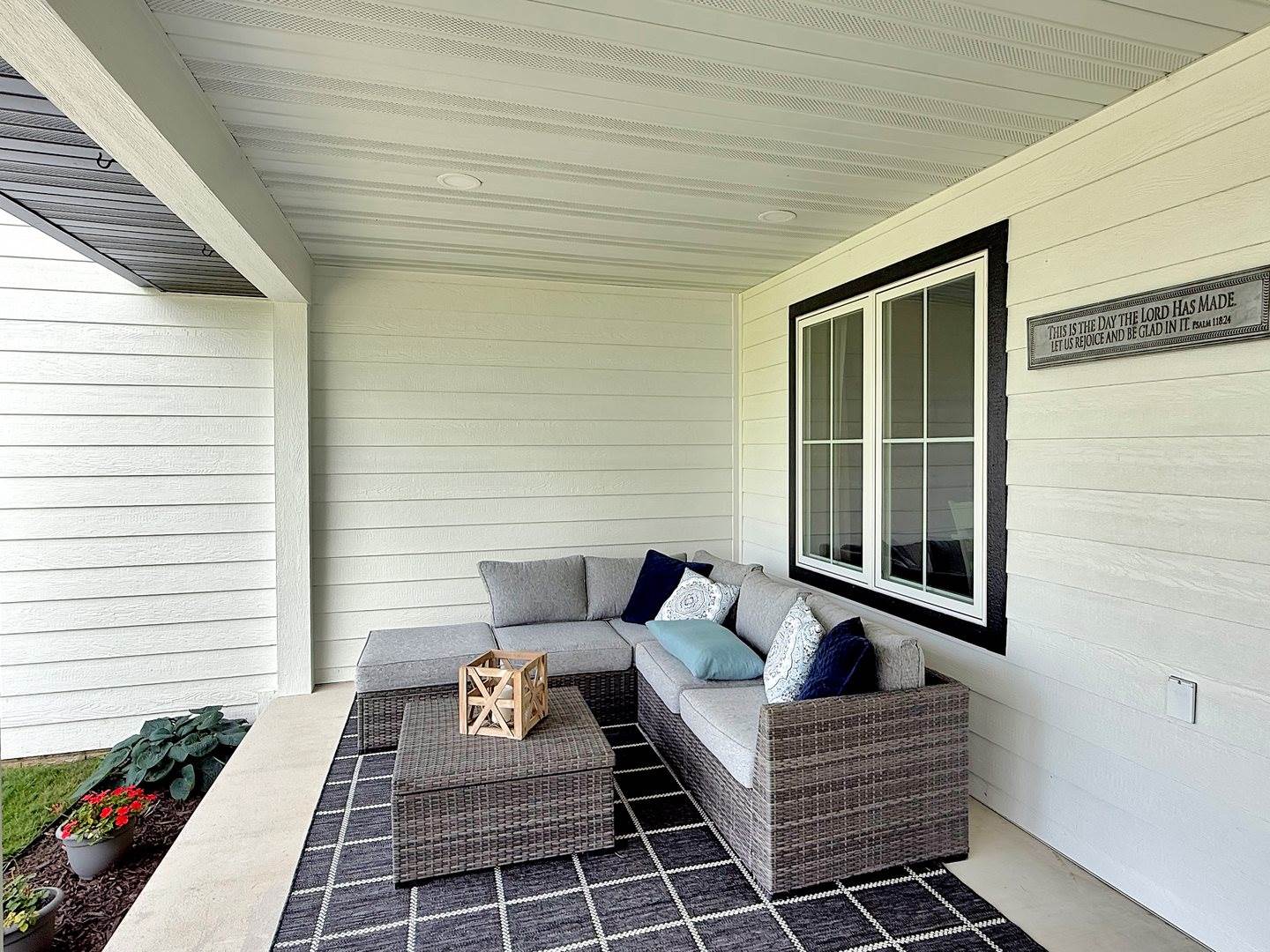 4567 West Stephenson Street Road, Freeport, IL 61032