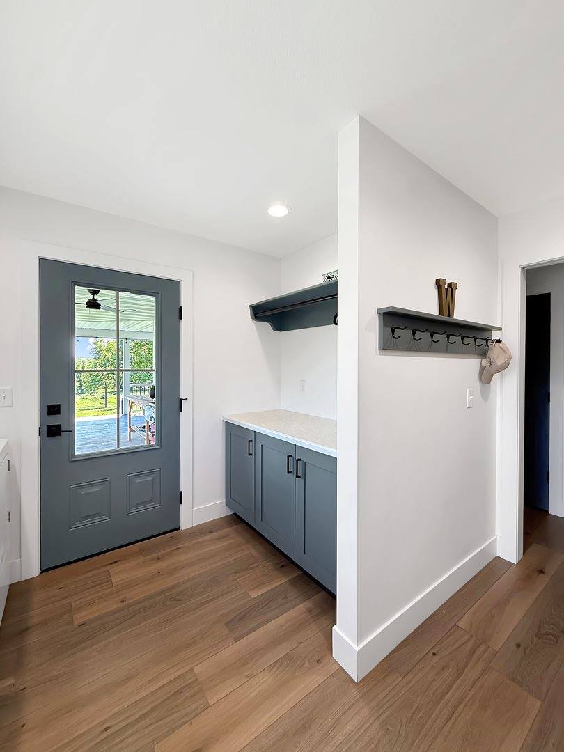 4567 West Stephenson Street Road, Freeport, IL 61032