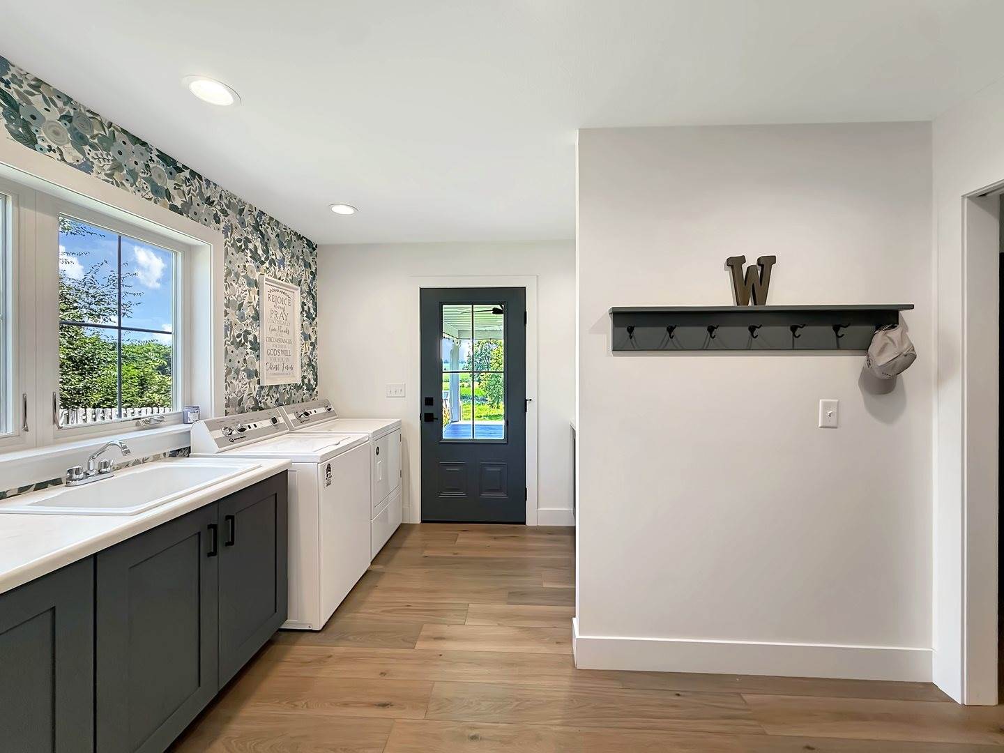 4567 West Stephenson Street Road, Freeport, IL 61032