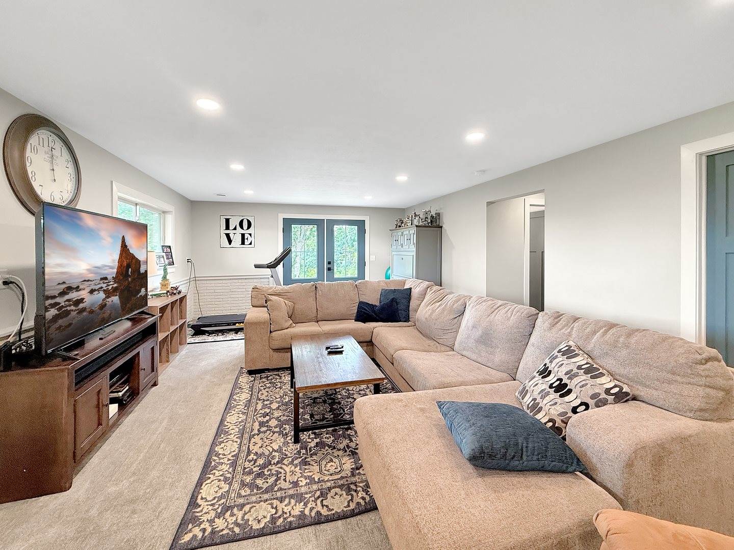 4567 West Stephenson Street Road, Freeport, IL 61032