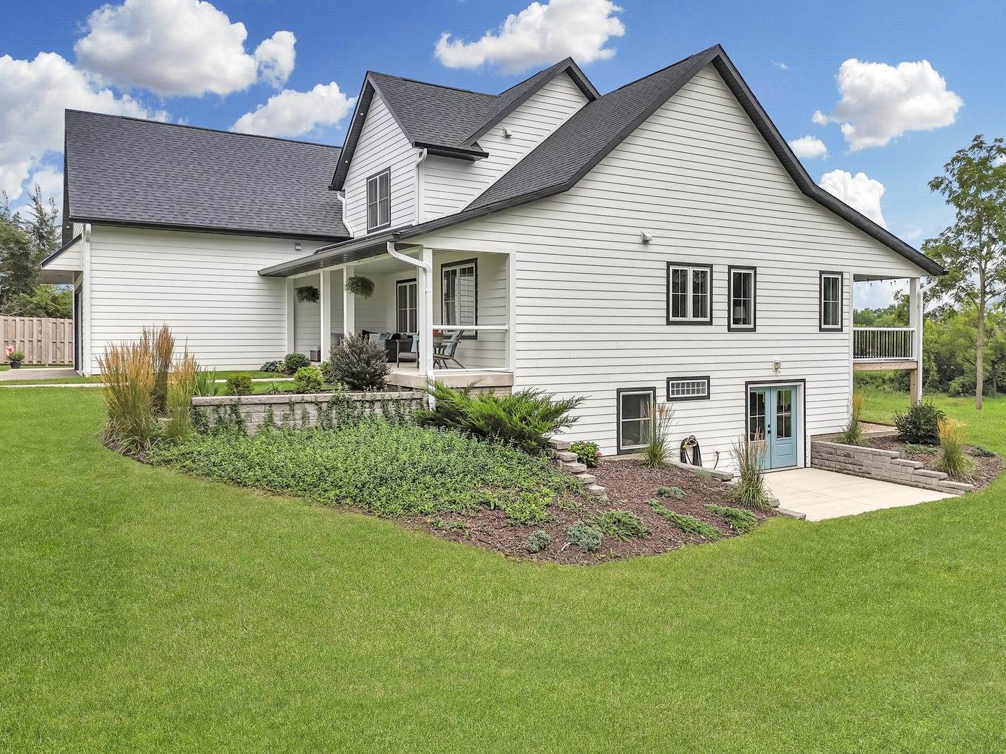 4567 West Stephenson Street Road, Freeport, IL 61032