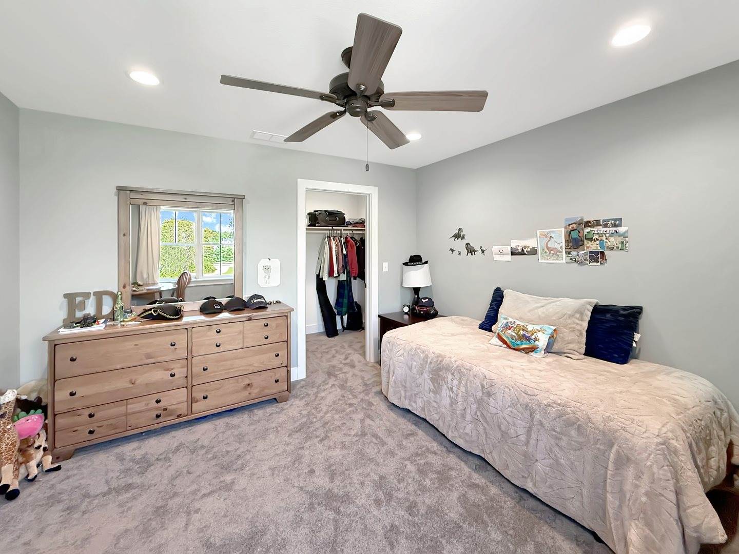 4567 West Stephenson Street Road, Freeport, IL 61032