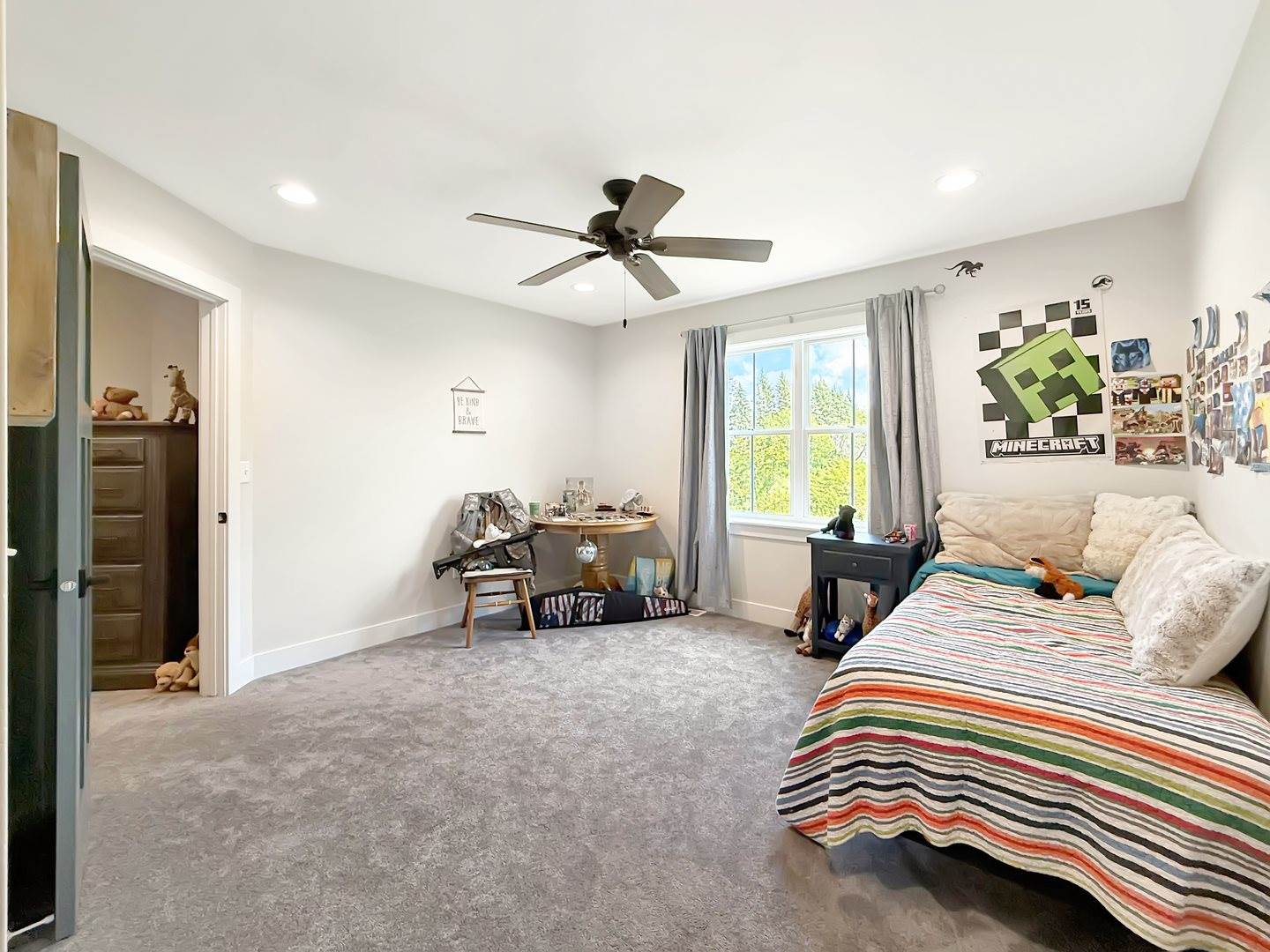 4567 West Stephenson Street Road, Freeport, IL 61032