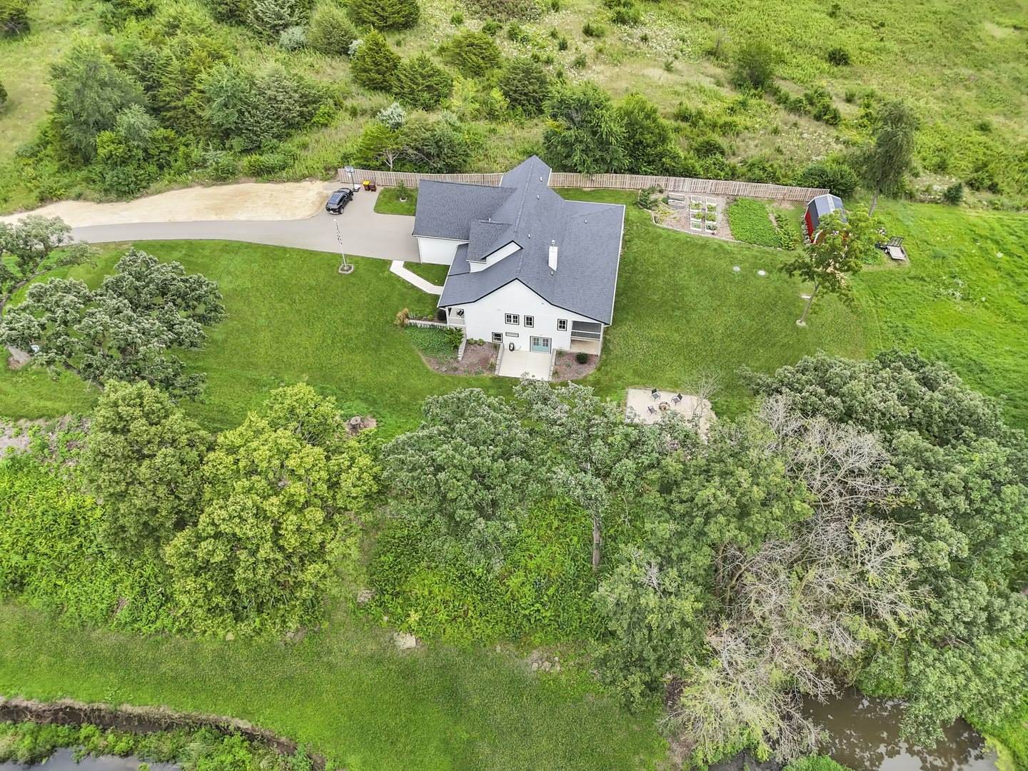 4567 West Stephenson Street Road, Freeport, IL 61032