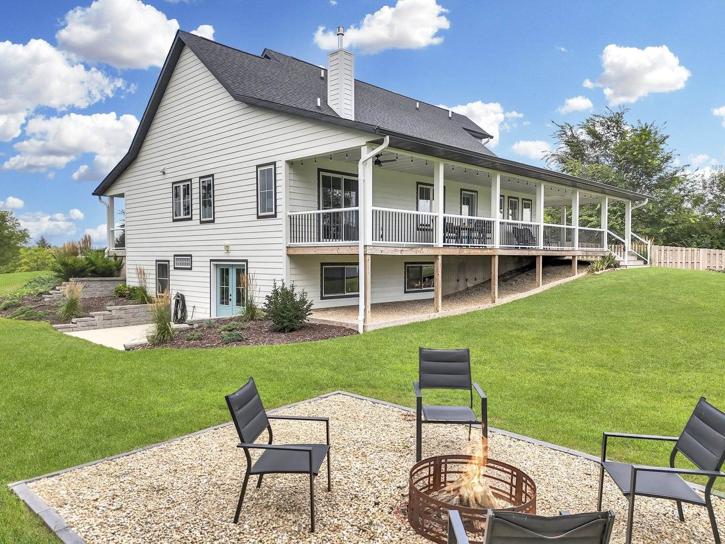 4567 West Stephenson Street Road, Freeport, IL 61032