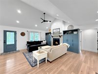 4567 West Stephenson Street Road, Freeport, IL 61032