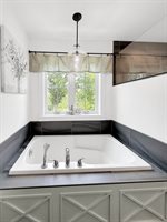 4567 West Stephenson Street Road, Freeport, IL 61032