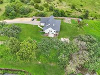 4567 West Stephenson Street Road, Freeport, IL 61032