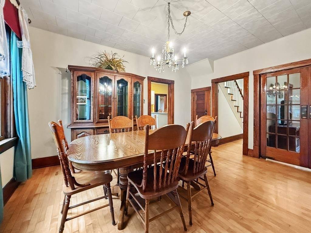 2009 Sherman Street, Marinette, WI 54143
