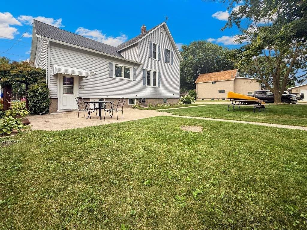 2009 Sherman Street, Marinette, WI 54143