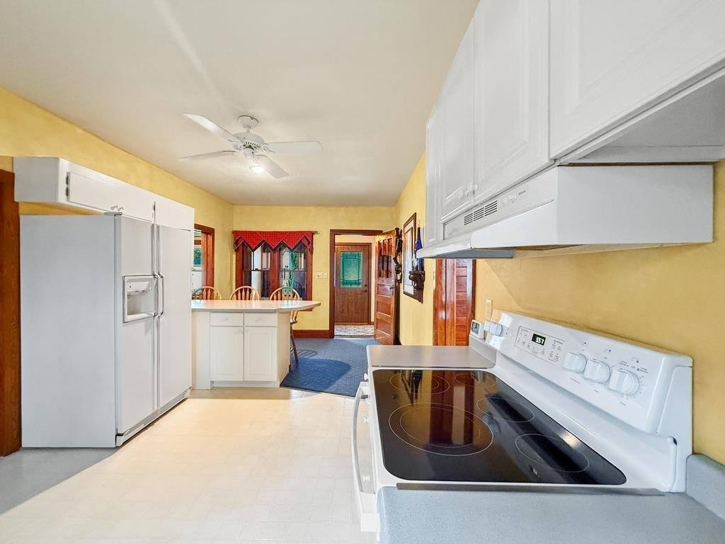 2009 Sherman Street, Marinette, WI 54143