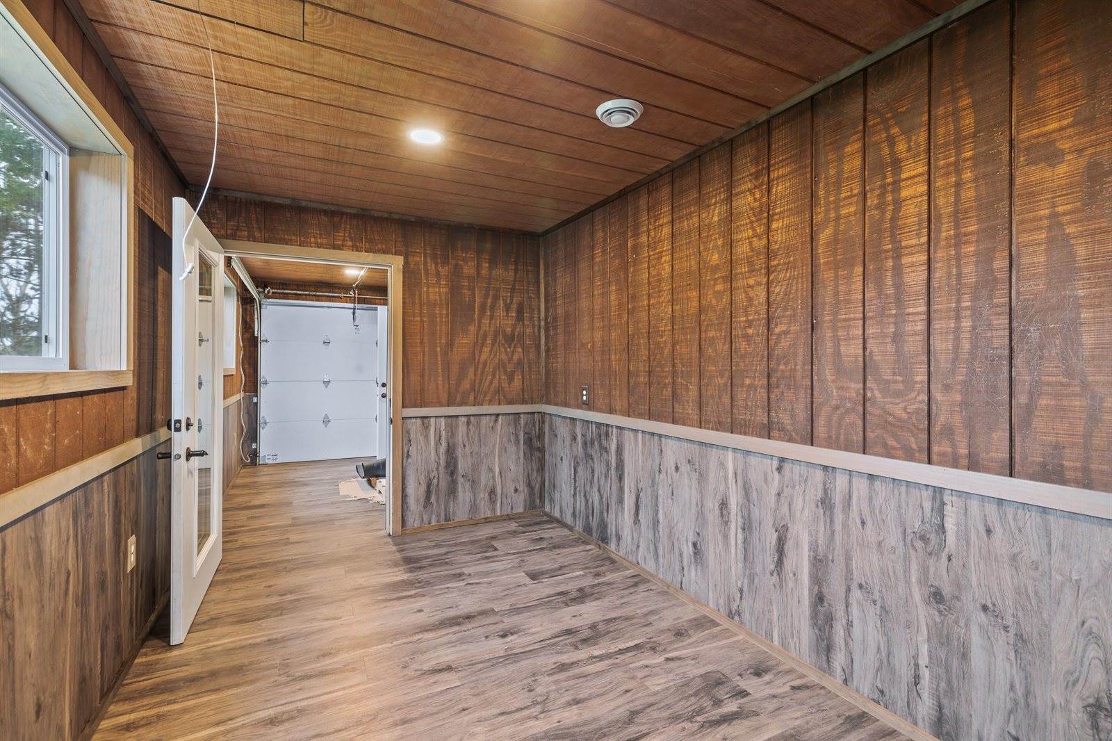 9621 County Road F, Bancroft, WI 54921