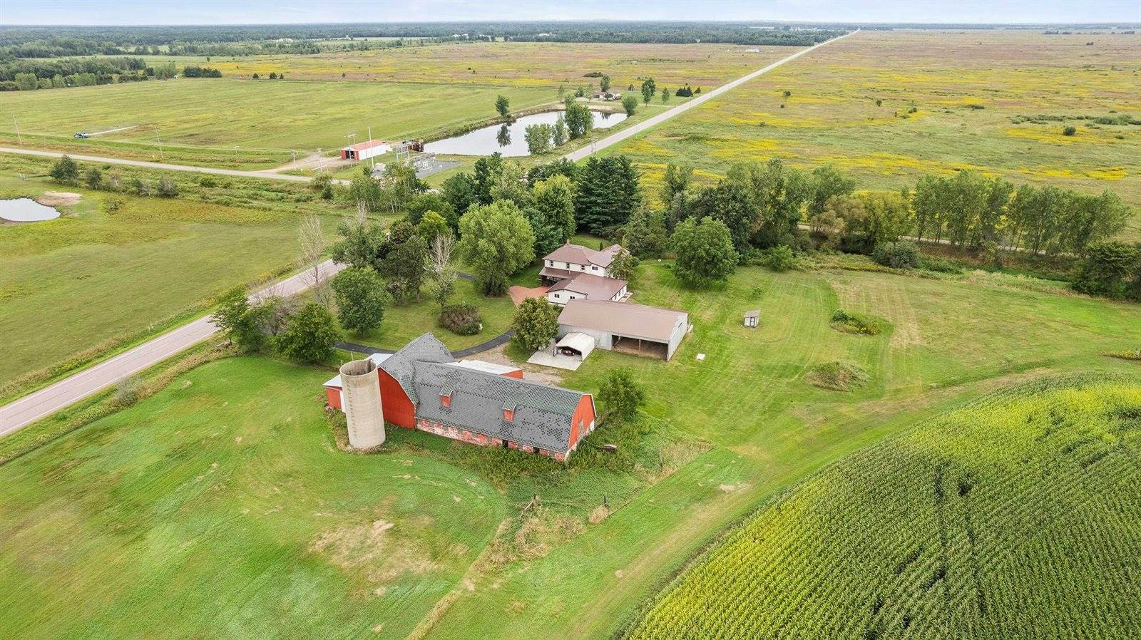 9621 County Road F, Bancroft, WI 54921