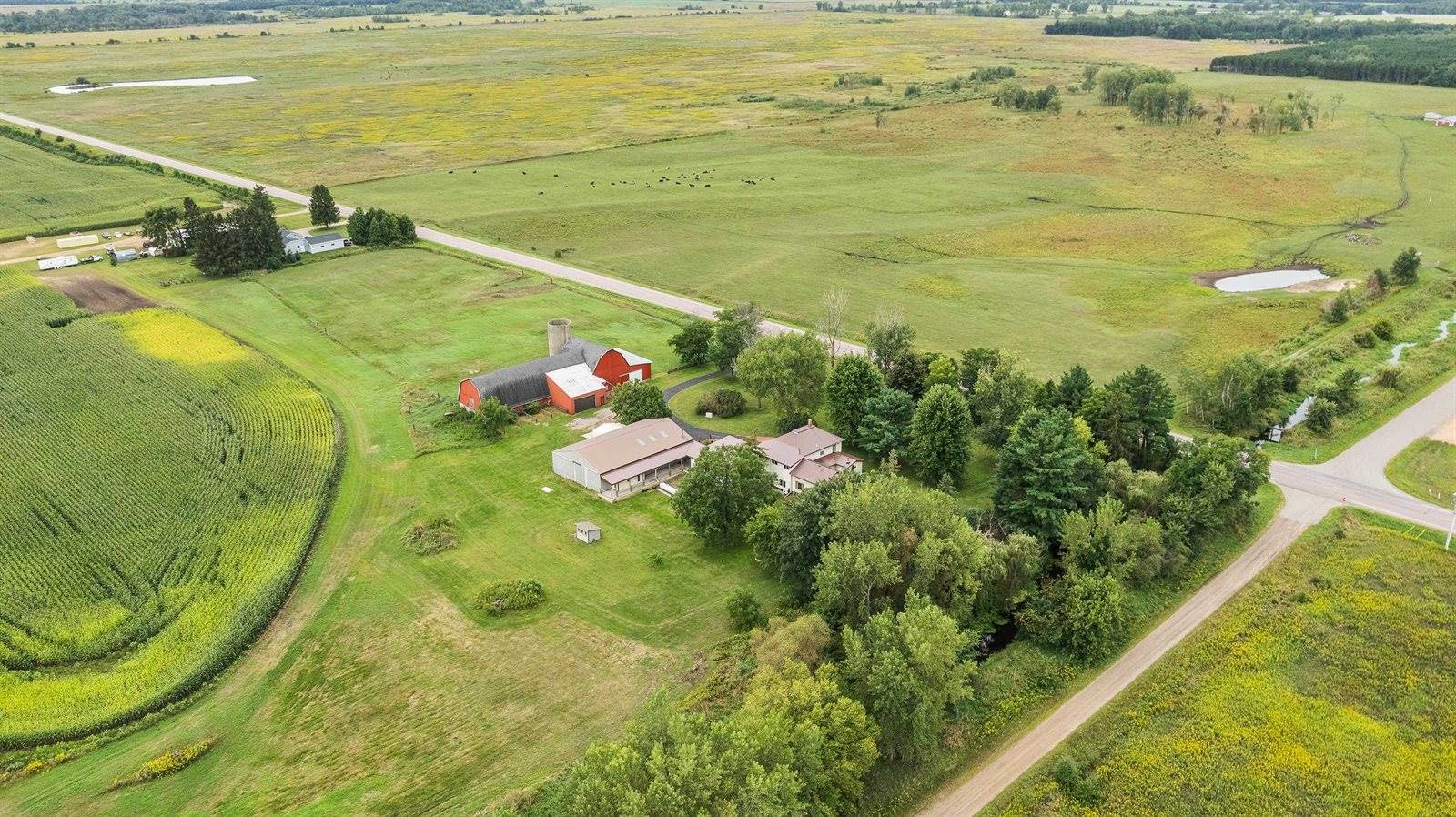 9621 County Road F, Bancroft, WI 54921