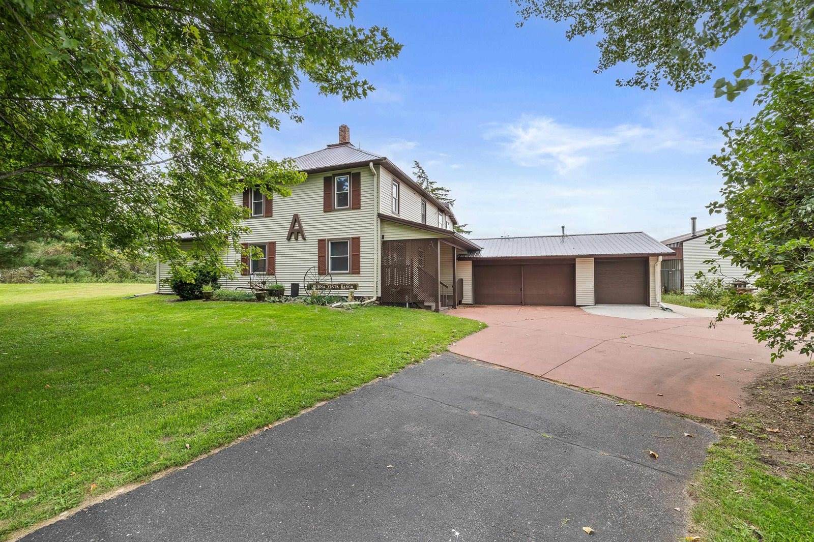 9621 County Road F, Bancroft, WI 54921