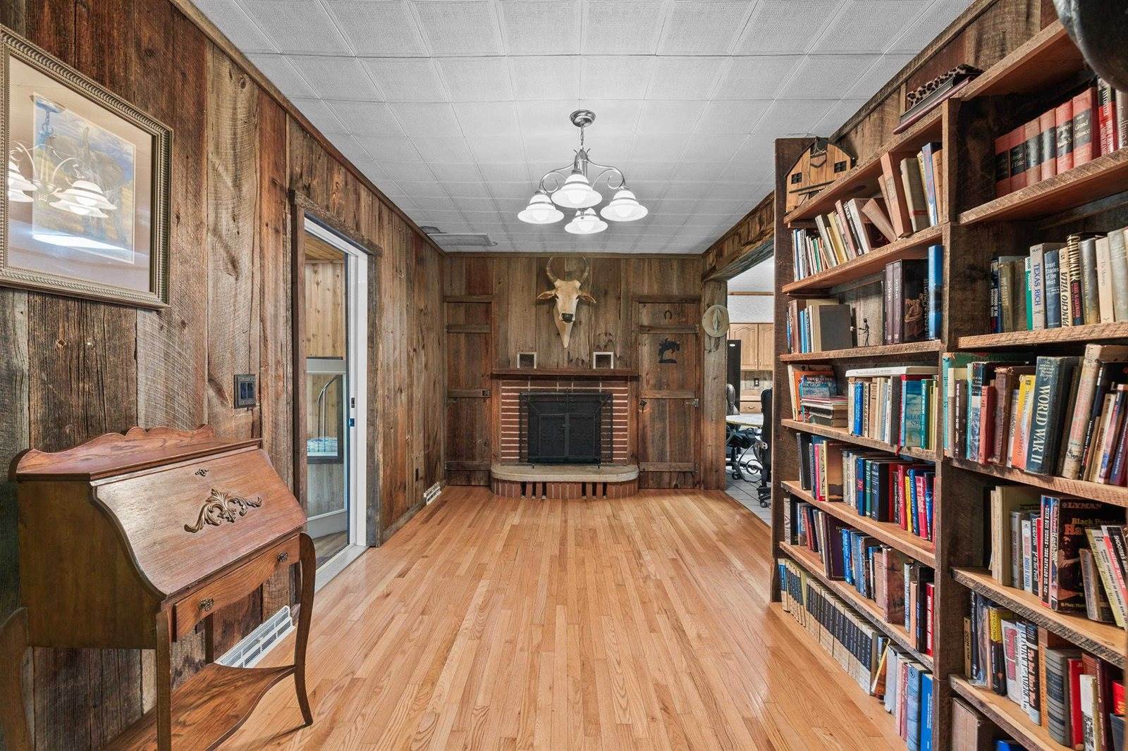 9621 County Road F, Bancroft, WI 54921