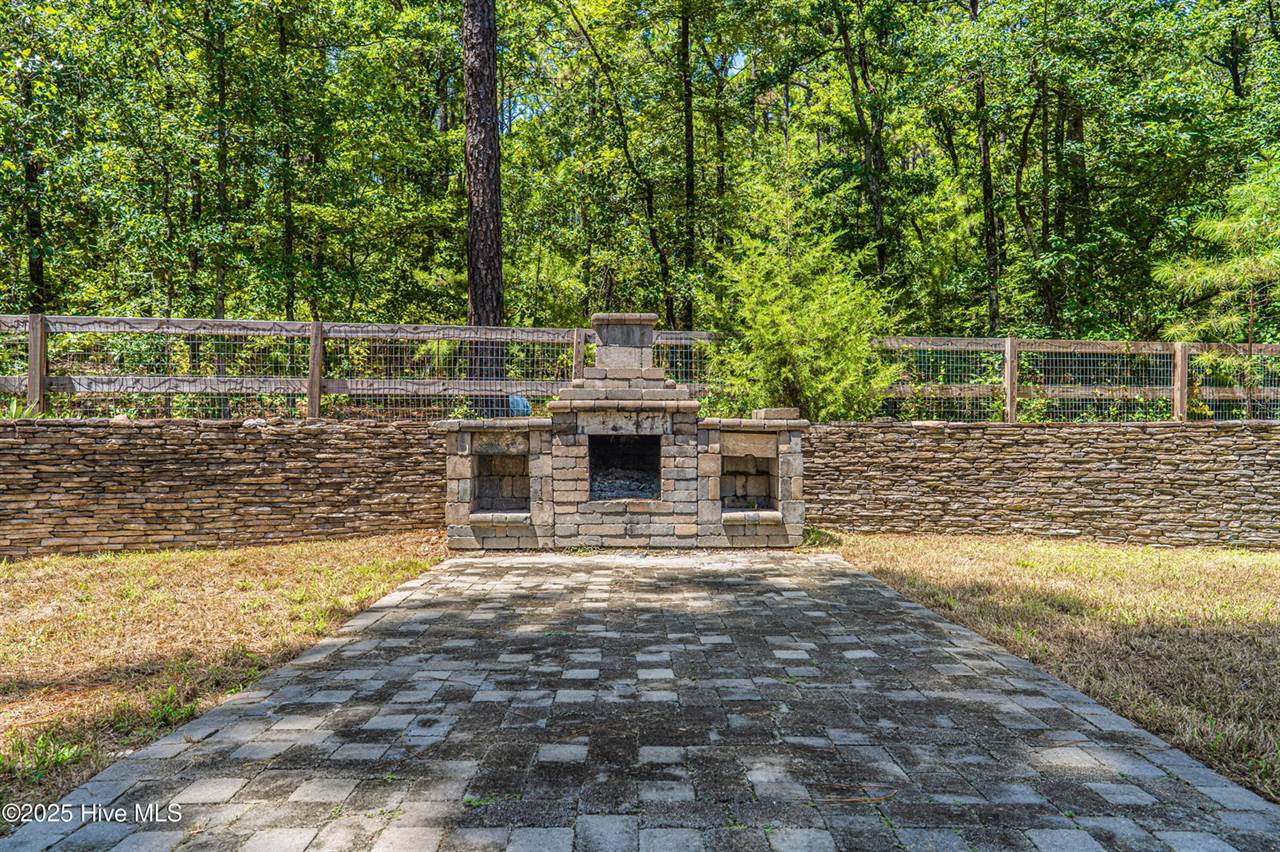 201 Lazar Lane, Moore County, NC 28387