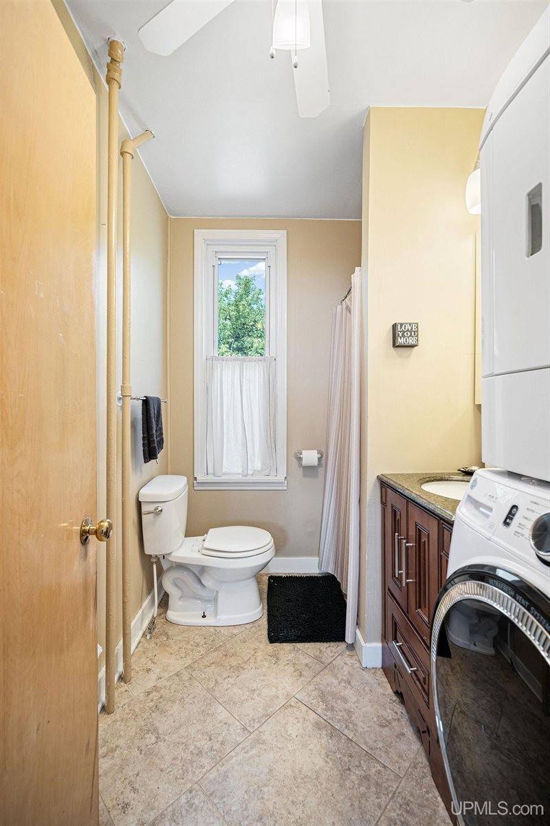 607 N 3rd Street, Ishpeming, MI 49849