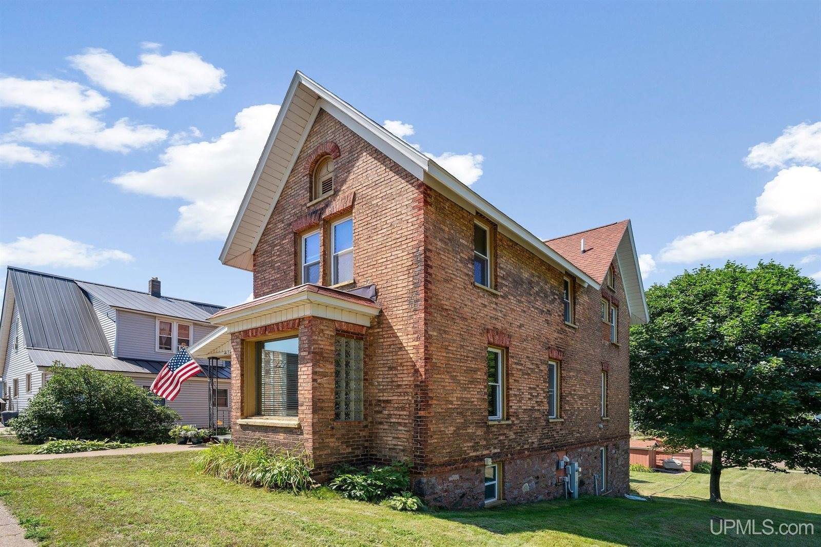 607 N 3rd Street, Ishpeming, MI 49849