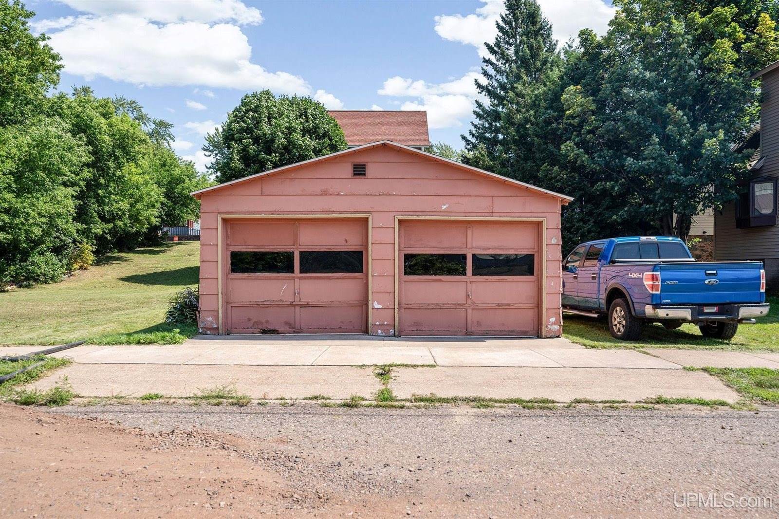 607 N 3rd Street, Ishpeming, MI 49849