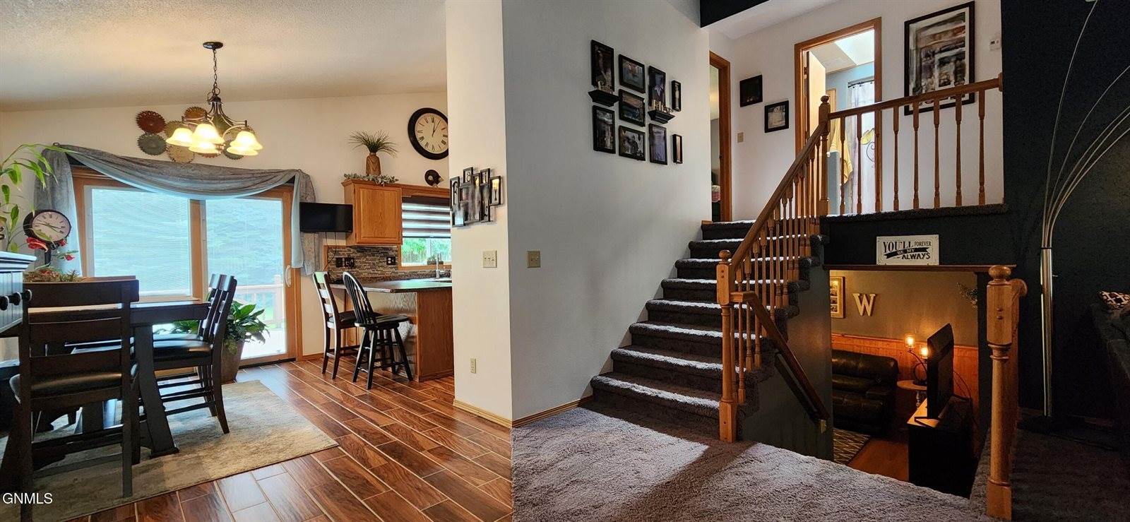 1904 10th Avenue SE, Mandan, ND 58554