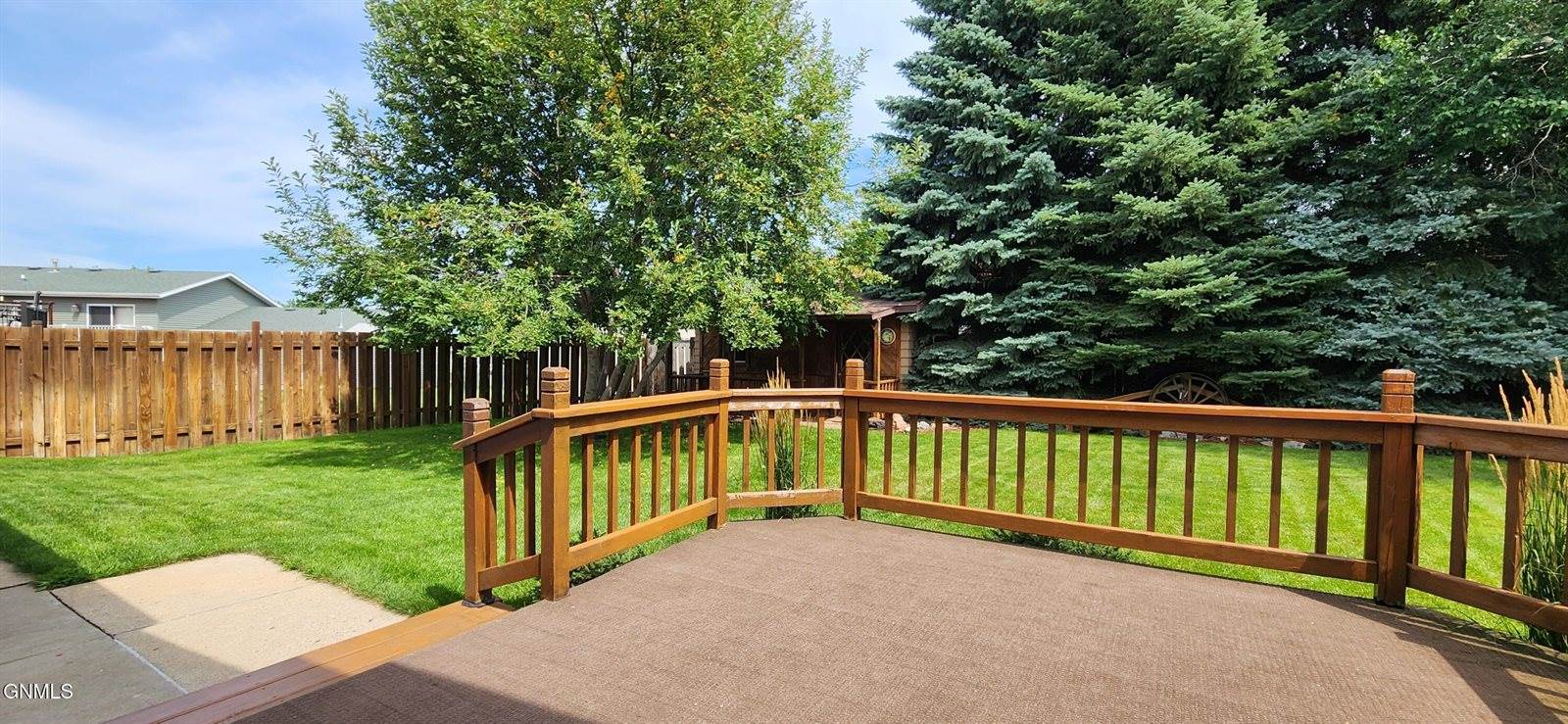 1904 10th Avenue SE, Mandan, ND 58554