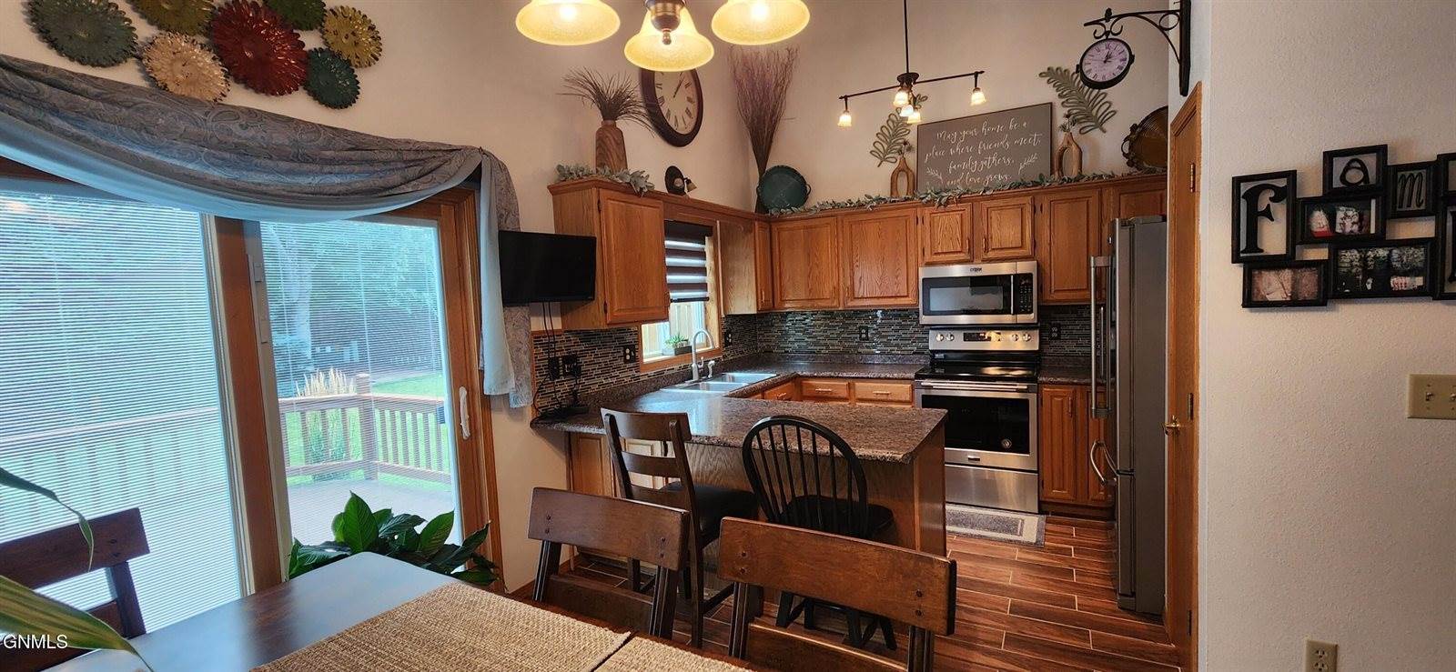 1904 10th Avenue SE, Mandan, ND 58554