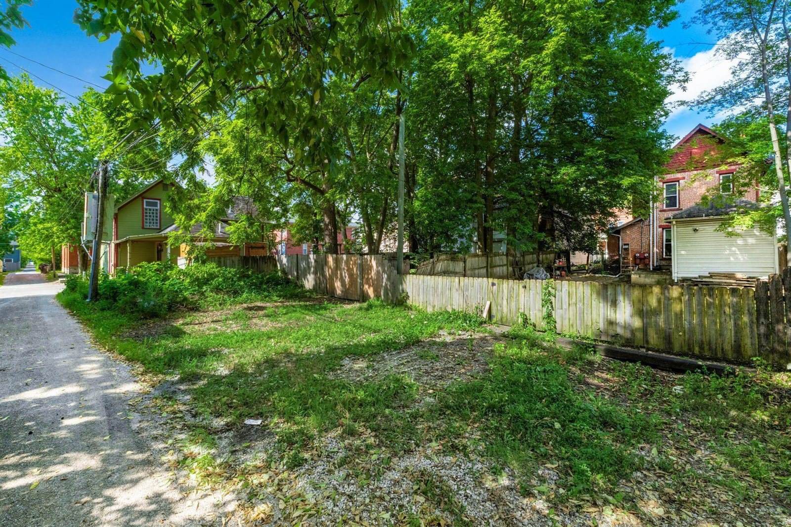 238-240 Miller Avenue, Columbus, OH 43205