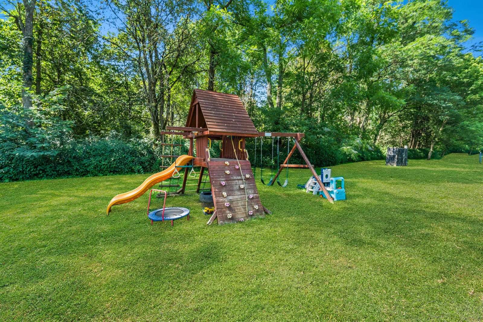 7559 Tucker Road, Centerburg, OH 43011