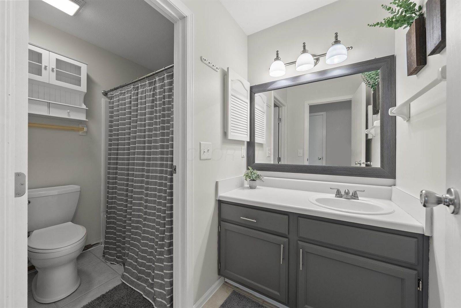 5458 Gillette Avenue, Hilliard, OH 43026