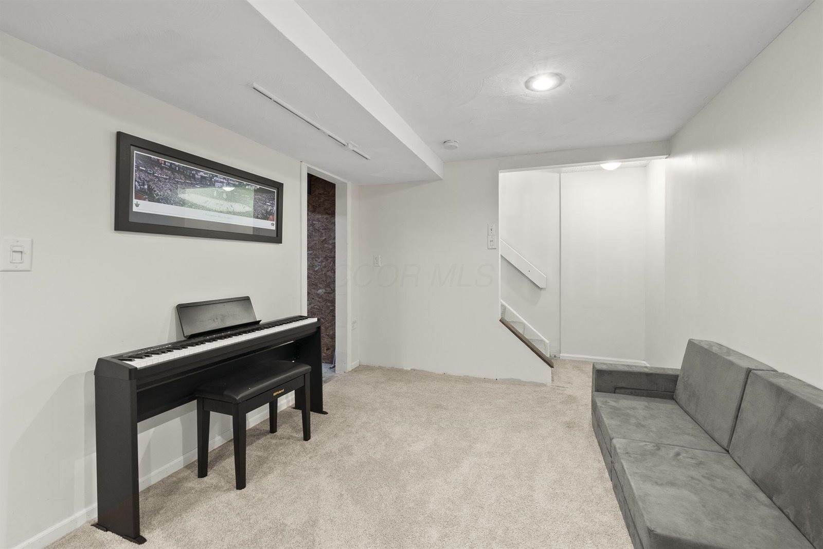 5458 Gillette Avenue, Hilliard, OH 43026