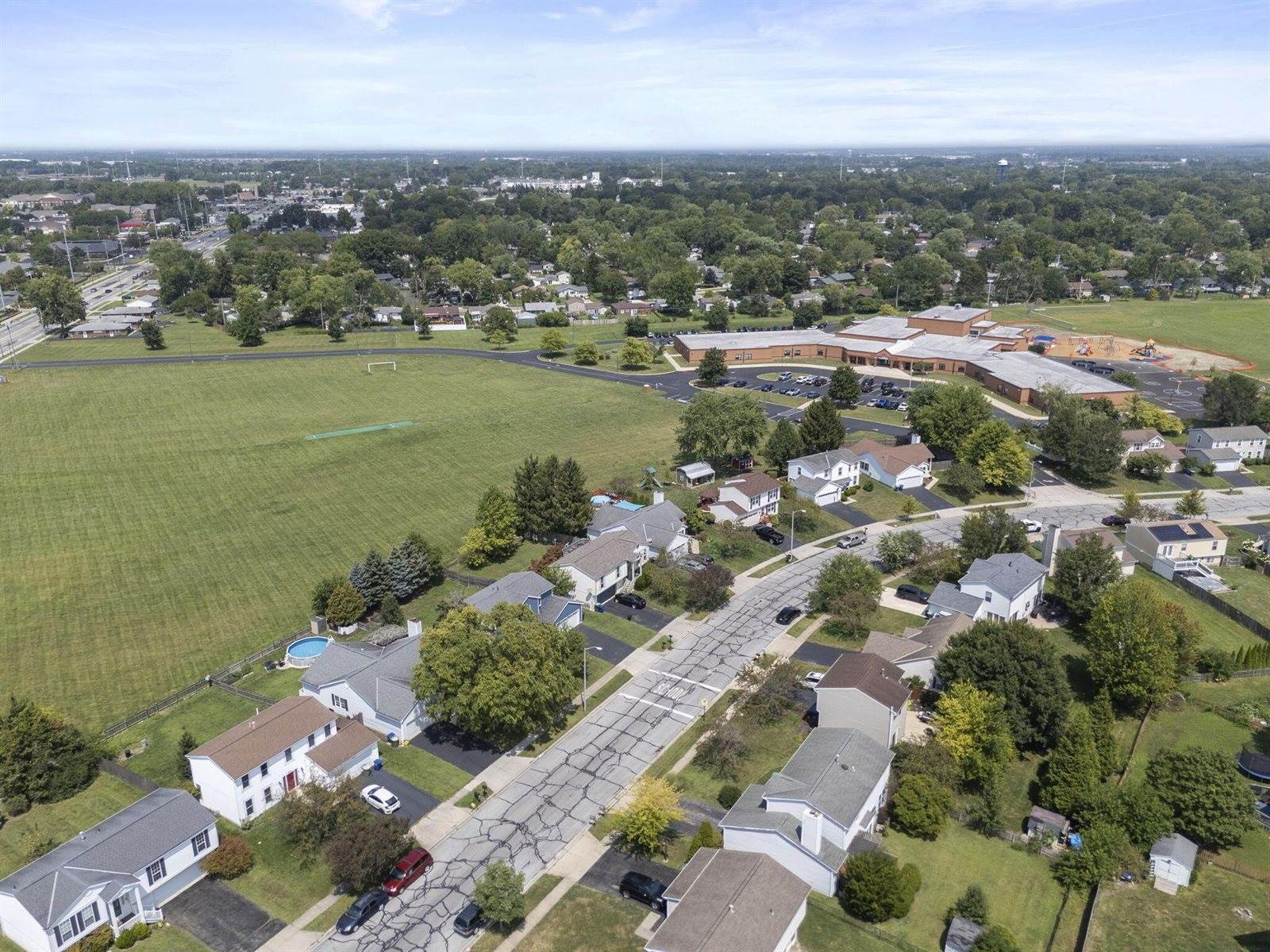 5458 Gillette Avenue, Hilliard, OH 43026