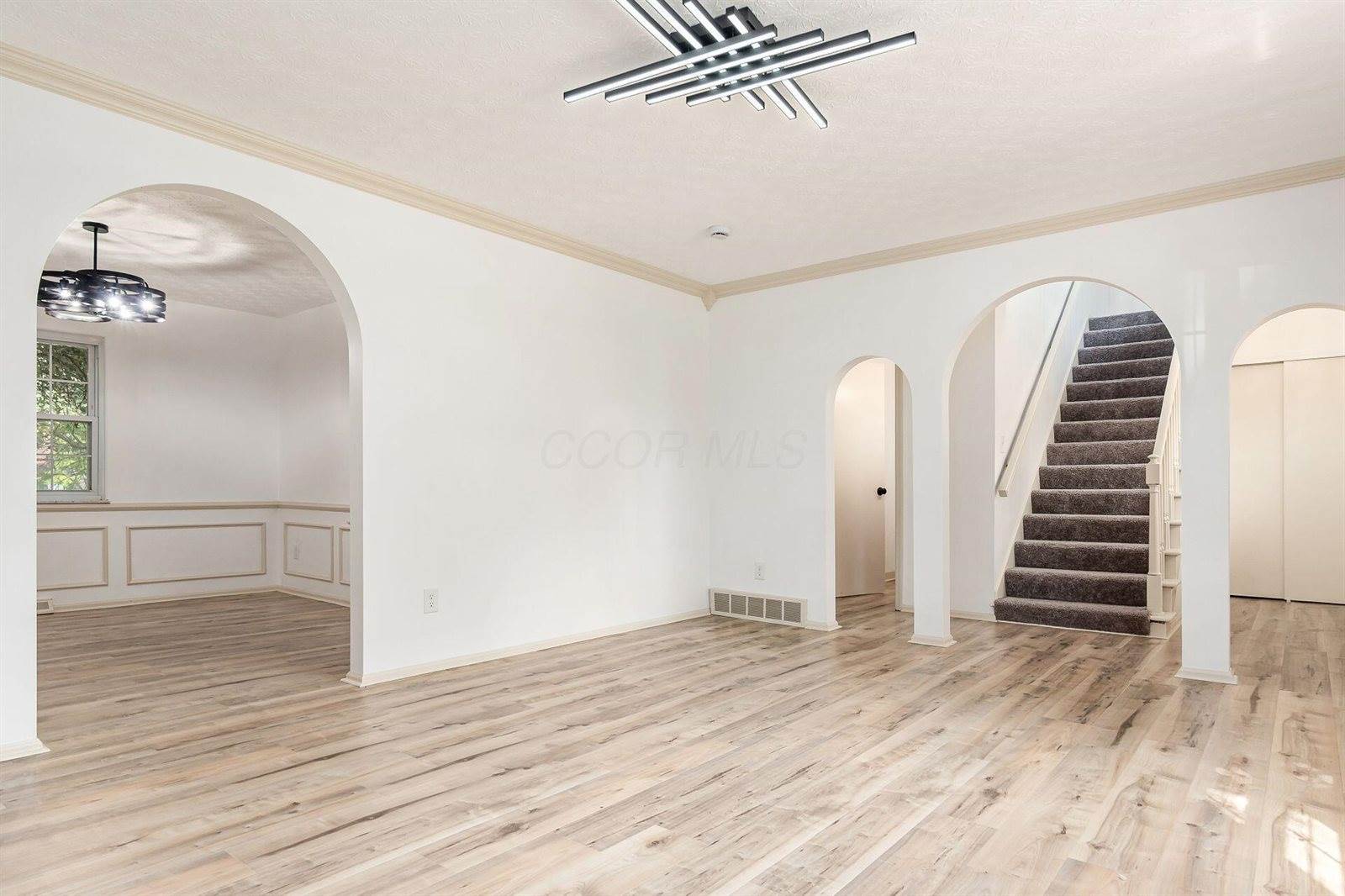 1466 Weybridge Road, Columbus, OH 43220