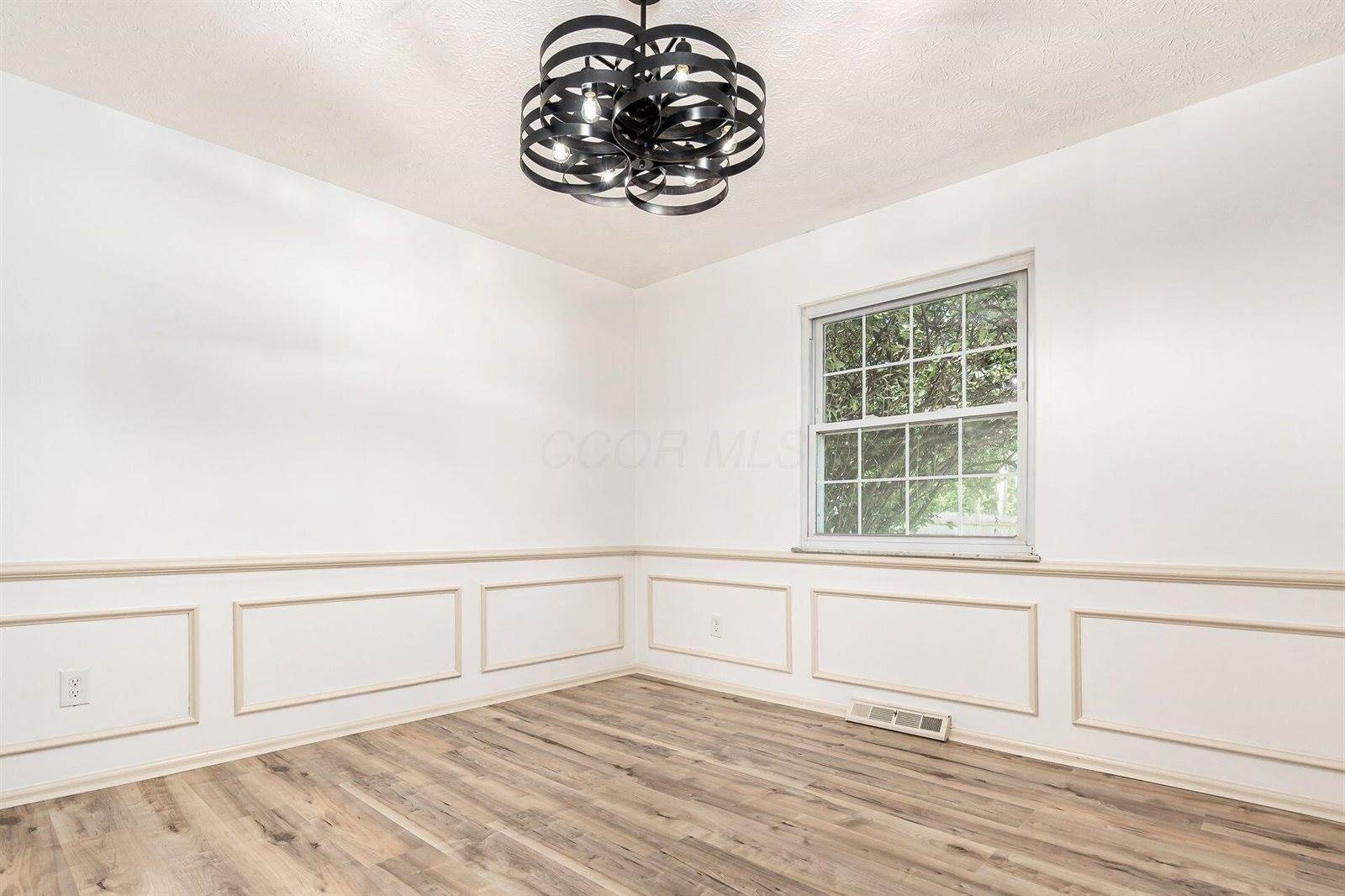 1466 Weybridge Road, Columbus, OH 43220