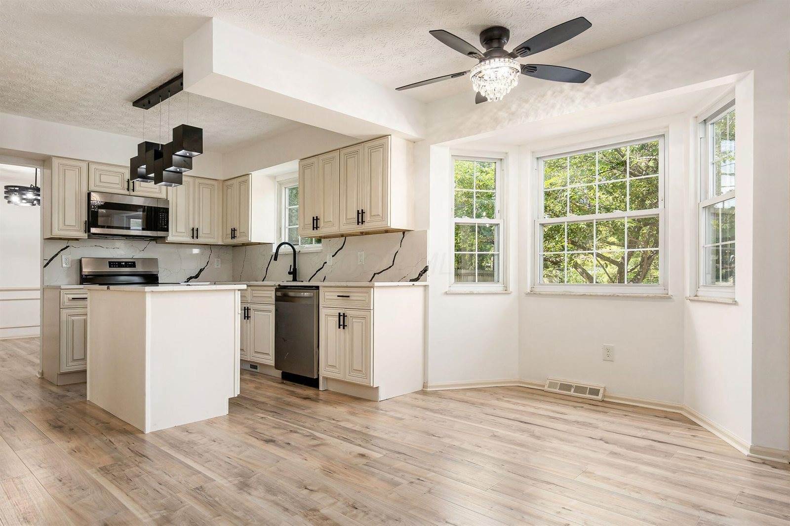 1466 Weybridge Road, Columbus, OH 43220