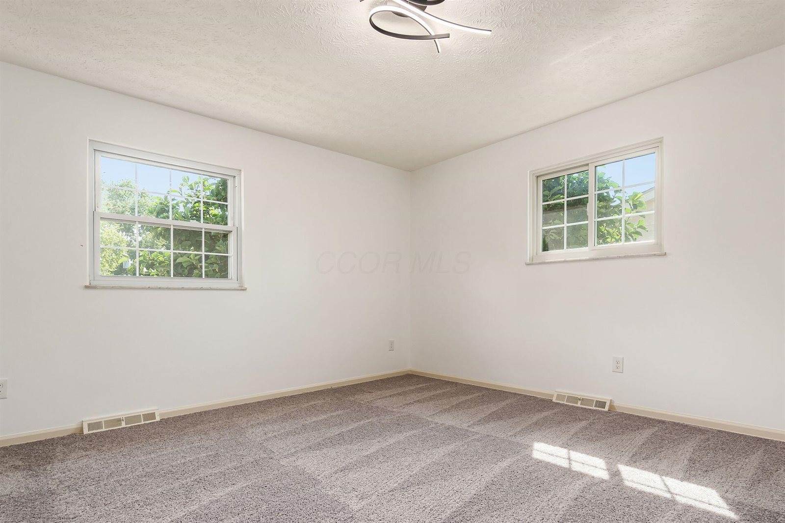 1466 Weybridge Road, Columbus, OH 43220