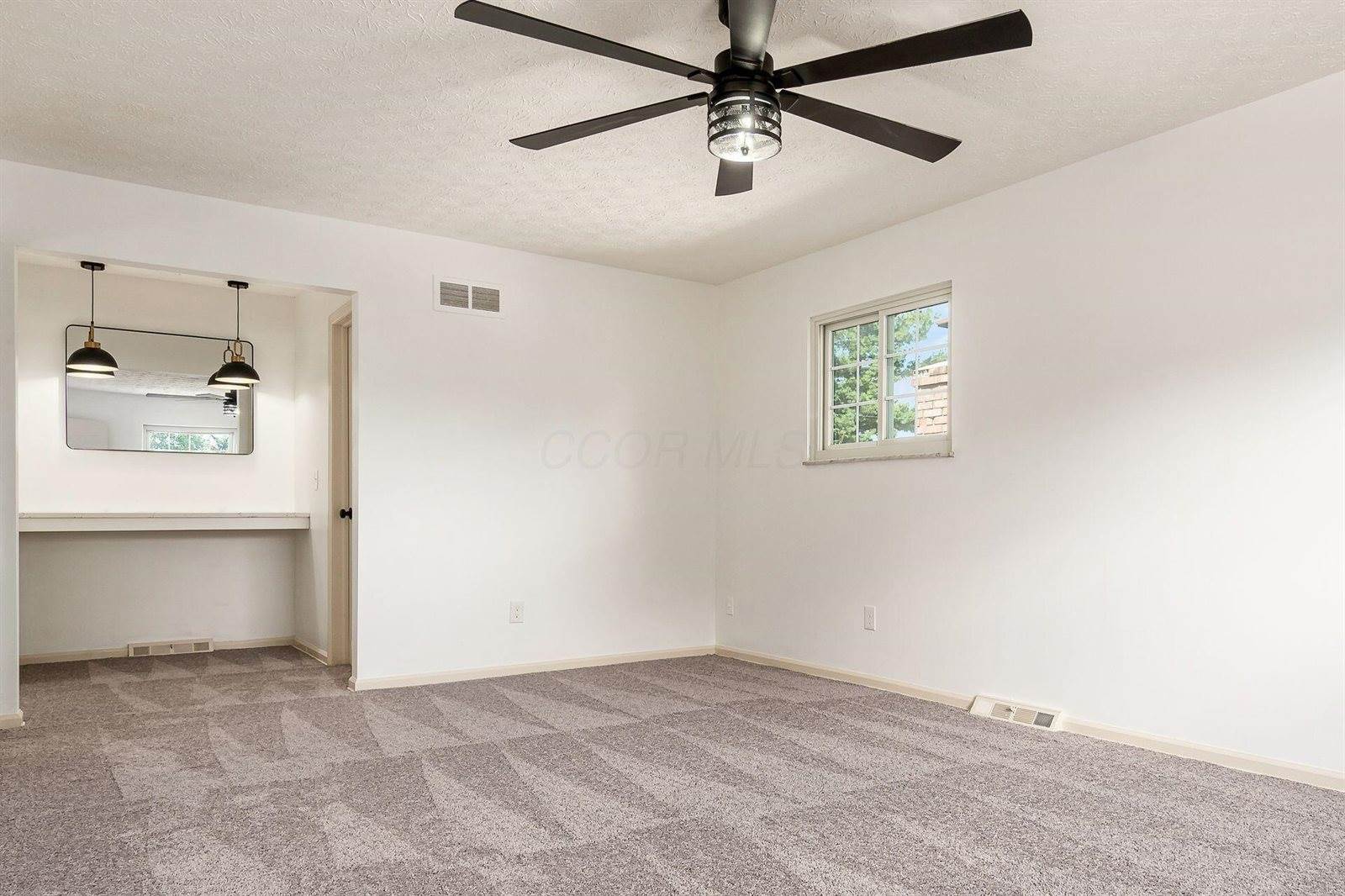 1466 Weybridge Road, Columbus, OH 43220