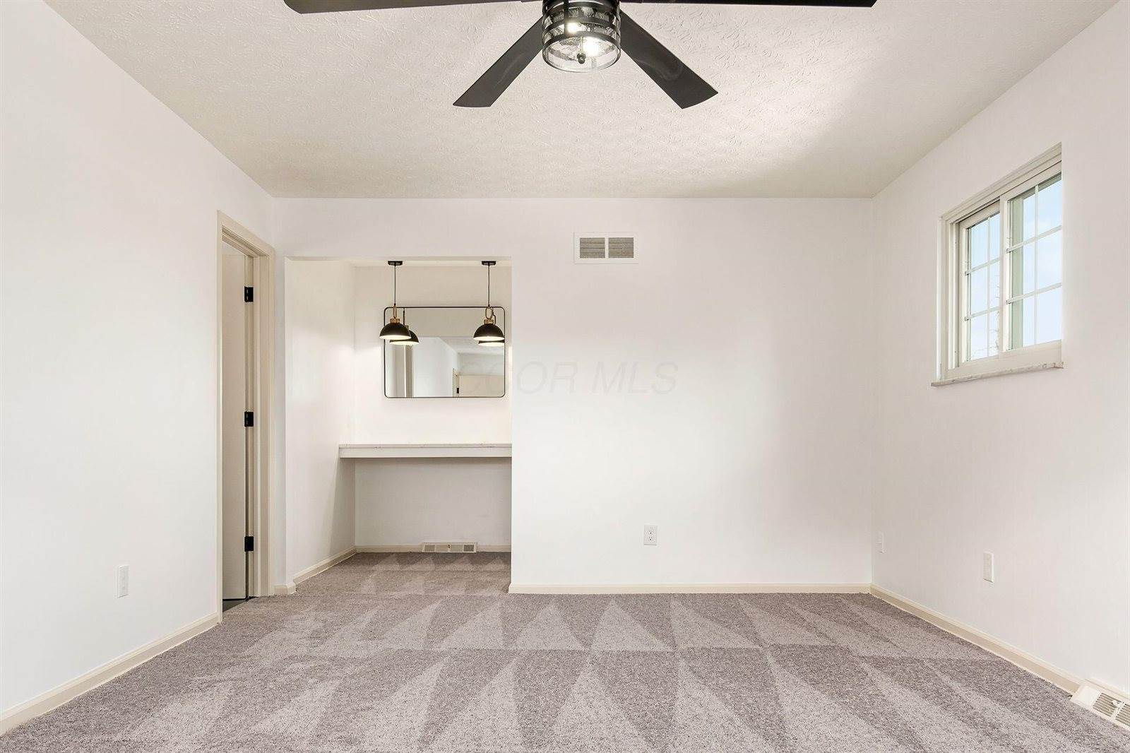 1466 Weybridge Road, Columbus, OH 43220