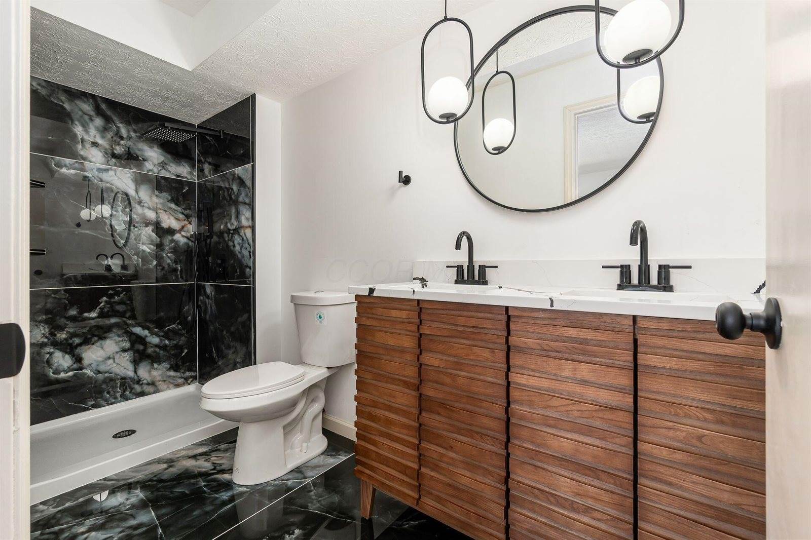 1466 Weybridge Road, Columbus, OH 43220