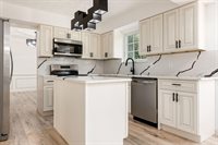 1466 Weybridge Road, Columbus, OH 43220