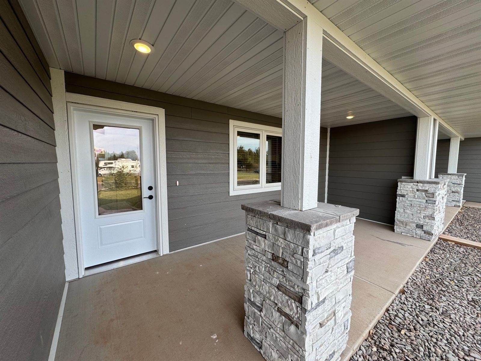 4450 East Moose Horn Drive, Moose Lake, MN 55767