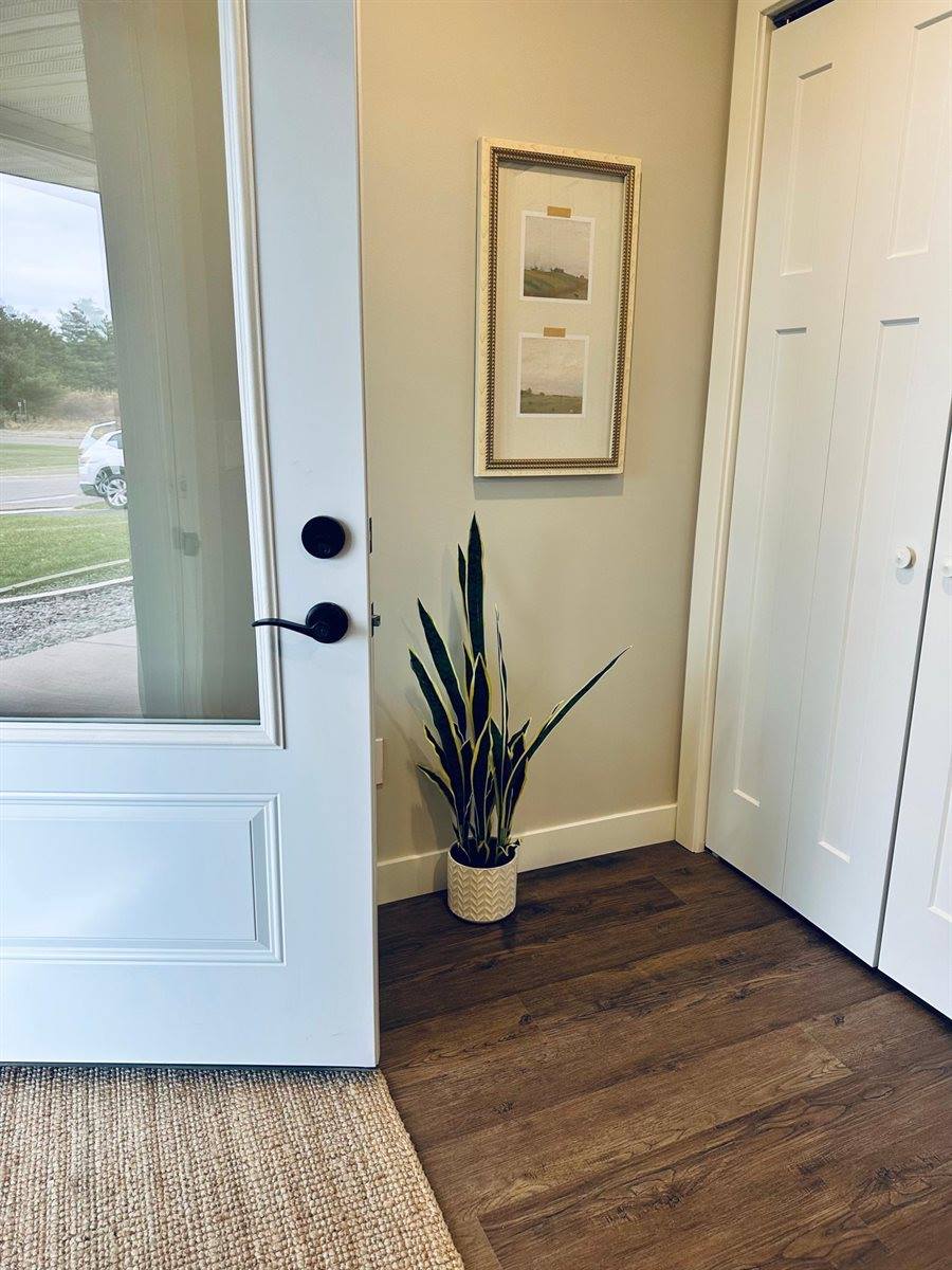 4450 East Moose Horn Drive, Moose Lake, MN 55767